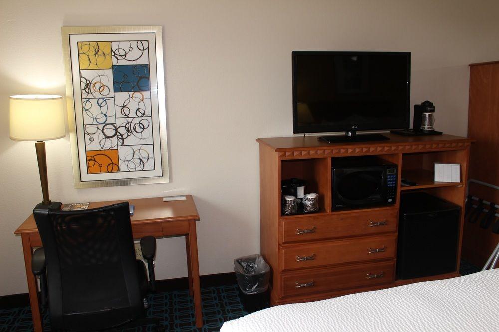 Fairfield Inn & Suites Kansas City Ліберті Екстер'єр фото