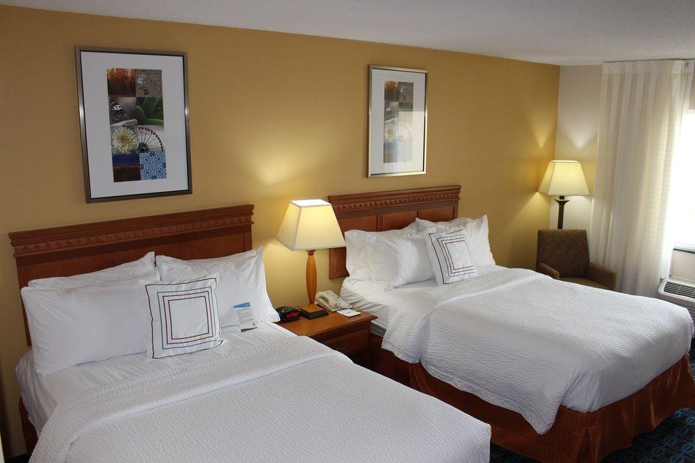 Fairfield Inn & Suites Kansas City Ліберті Екстер'єр фото